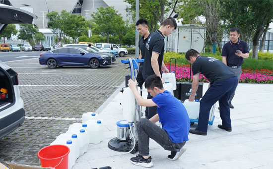 杭州亚运会场馆地面防滑：防水防滑膜使用流程